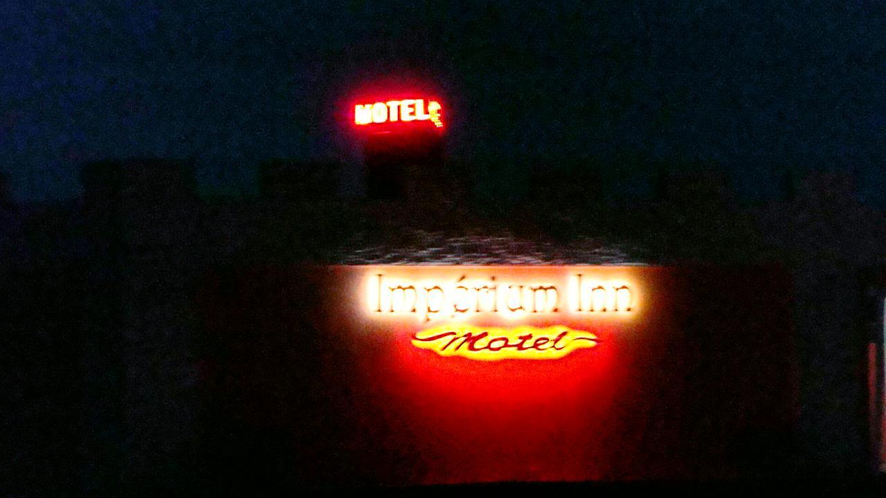Imperium Inn Motel (Adults Only) Nova Ponte Ngoại thất bức ảnh